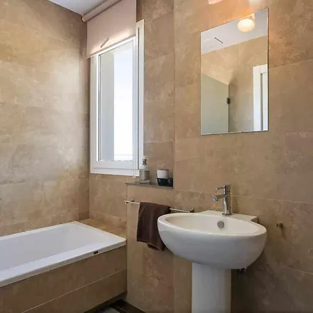 Lujosa Piscina 25 Metros 60m2 Sauna